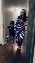 Load image into Gallery viewer, Youth Leggings - daxl Boutique