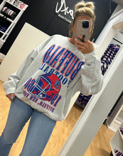 Load image into Gallery viewer, Oversized 90s Crewneck - daxl Boutique